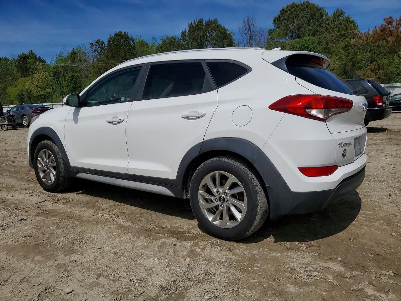 2018 HYUNDAI TUCSON SEL photo 2