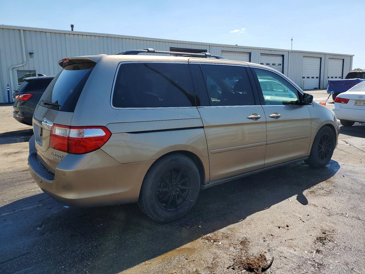 2005 HONDA ODYSSEY TOURING photo 7