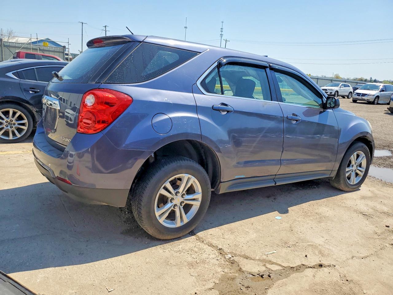 2013 CHEVROLET EQUINOX LS photo 5