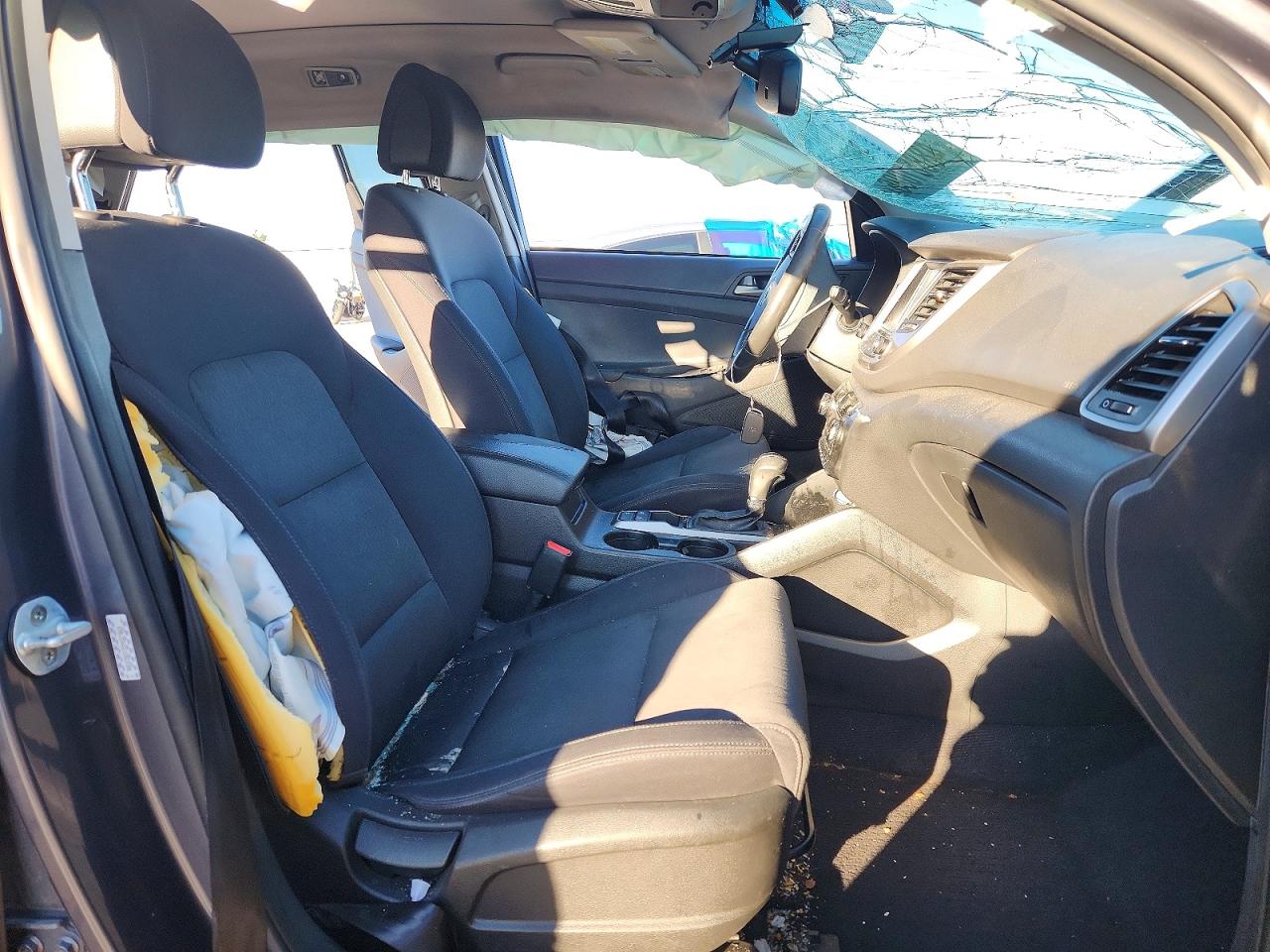 2018 HYUNDAI TUCSON VALUE photo 7