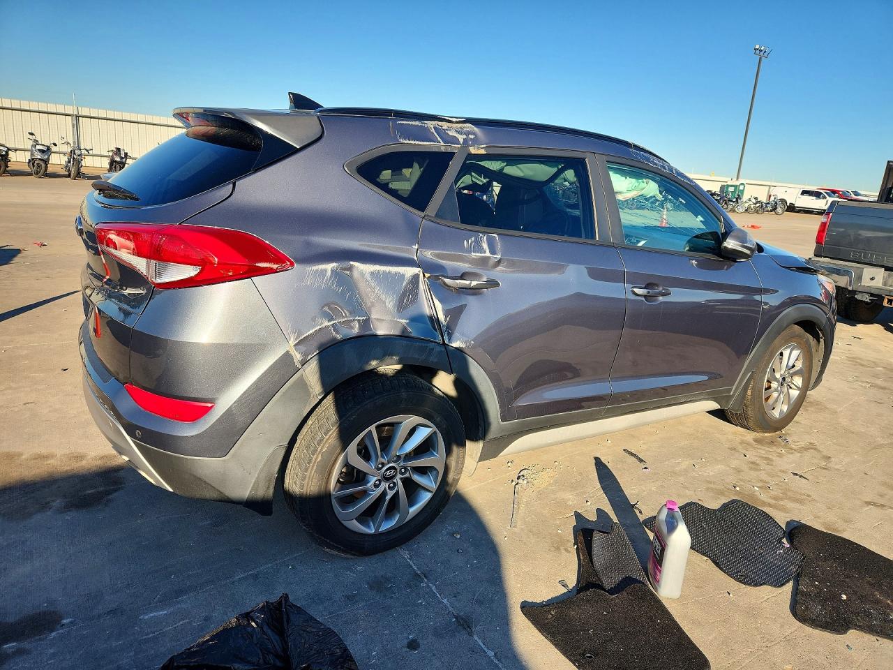 2018 HYUNDAI TUCSON VALUE photo 3
