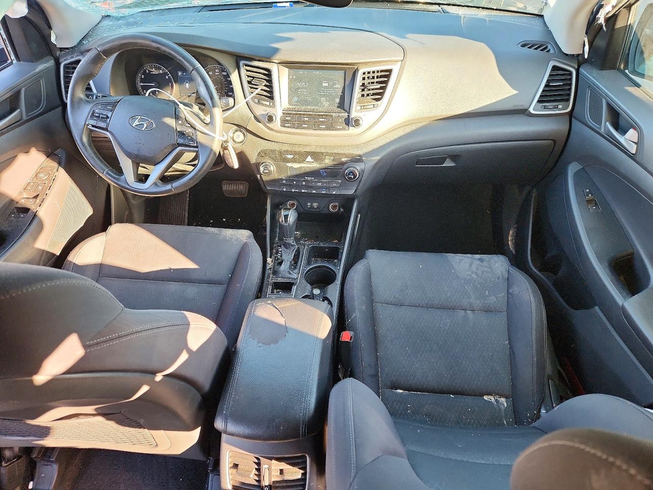 2018 HYUNDAI TUCSON VALUE photo 8