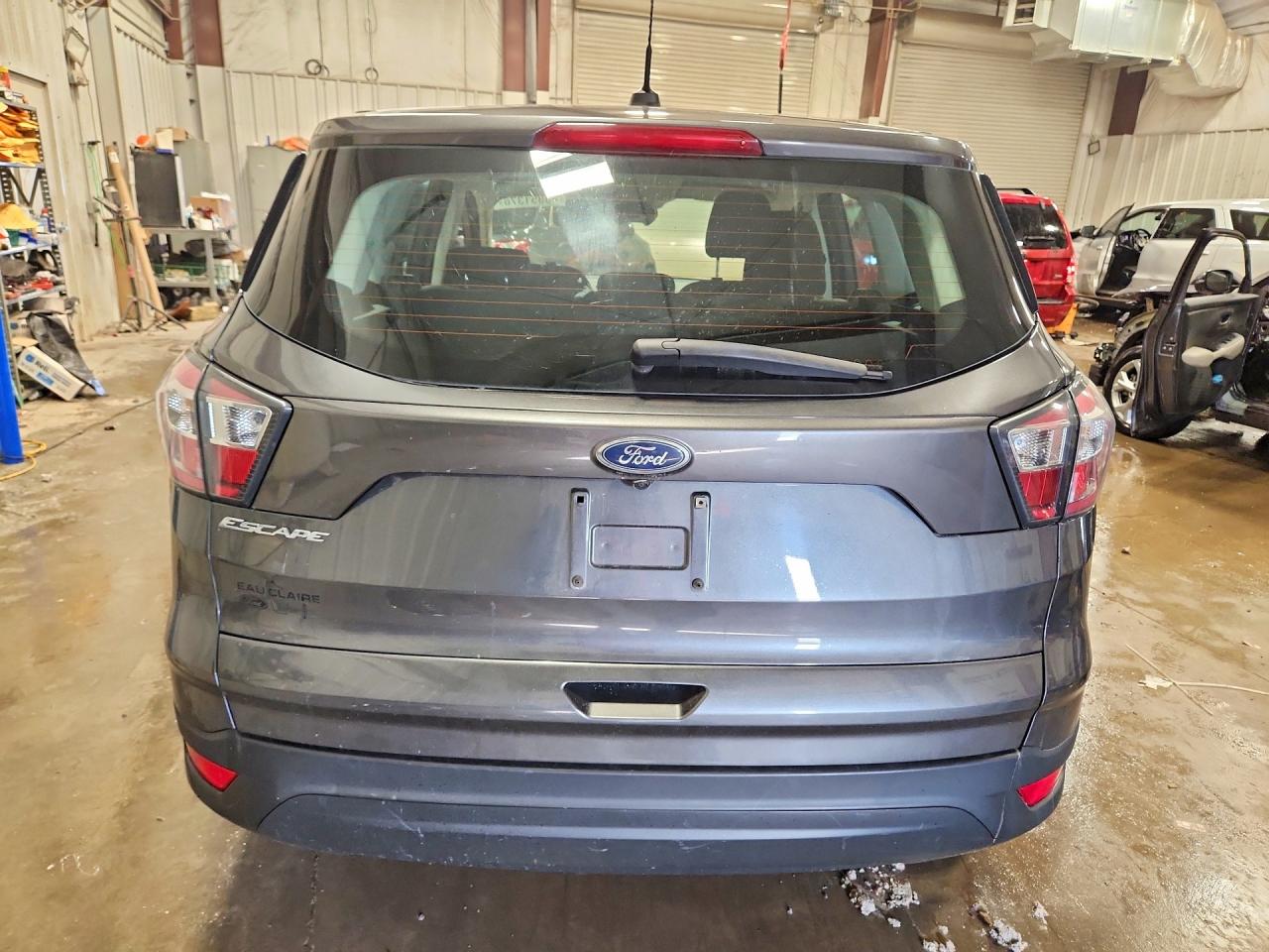 2017 FORD ESCAPE S photo 16