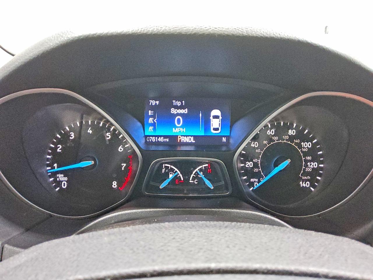 2018 FORD FOCUS SE photo 9