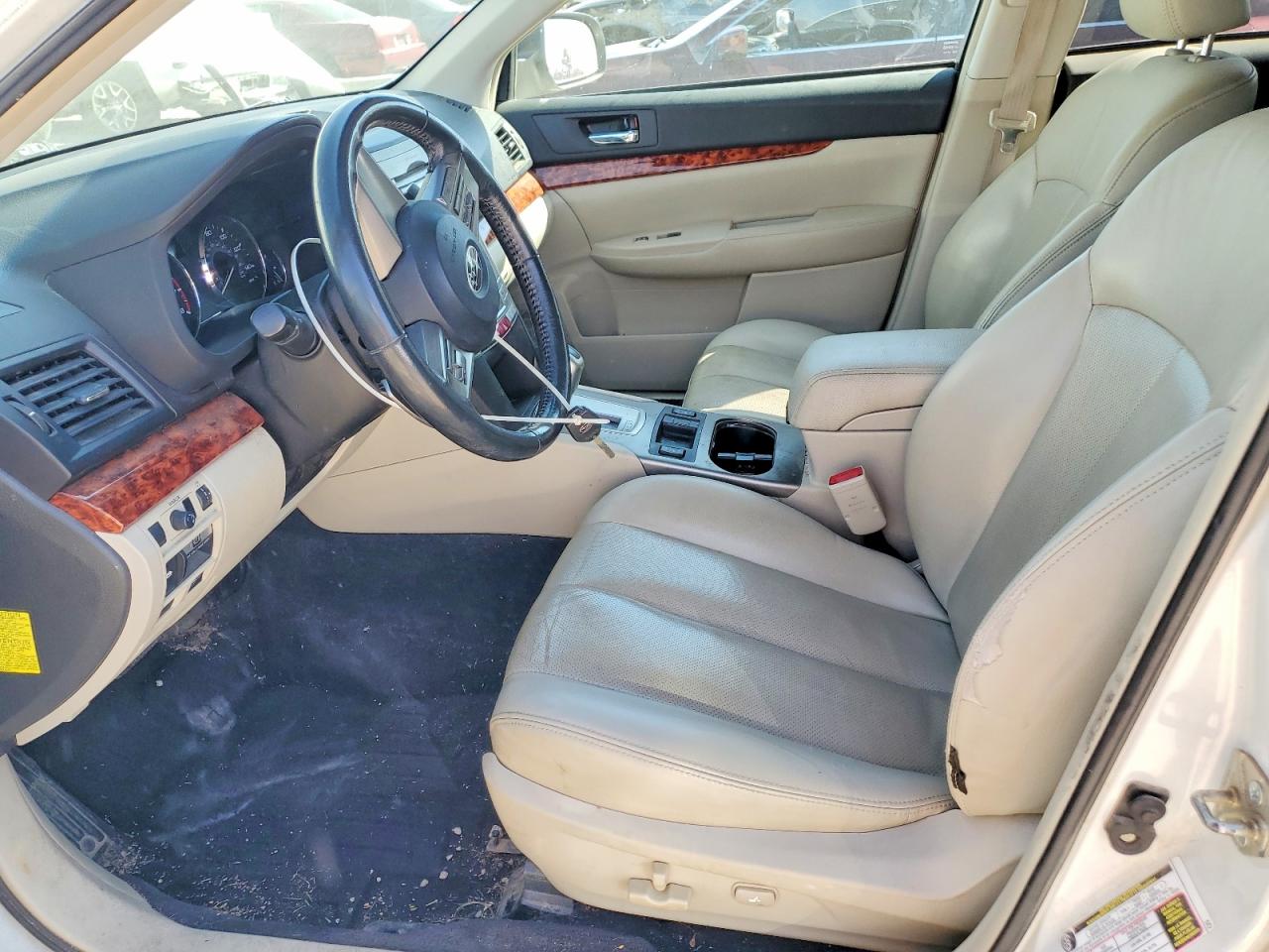 2010 SUBARU OUTBACK 2.5I LIMITED photo 19