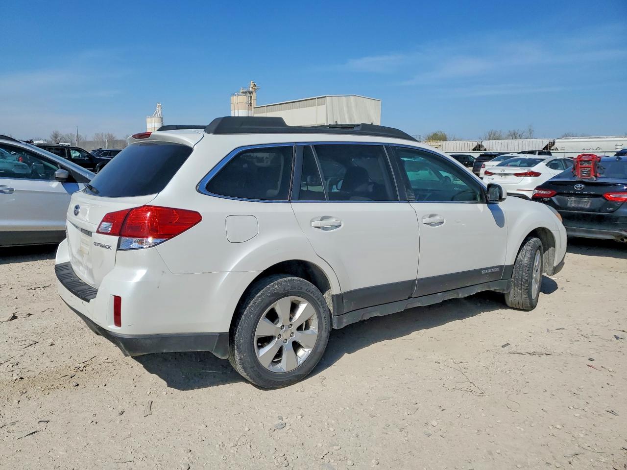 2010 SUBARU OUTBACK 2.5I LIMITED photo 7