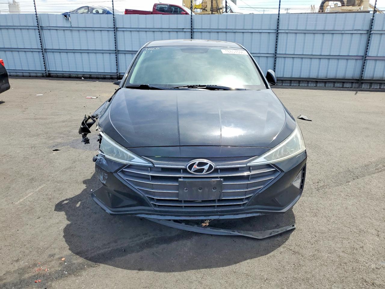 2019 HYUNDAI ELANTRA SE photo 9