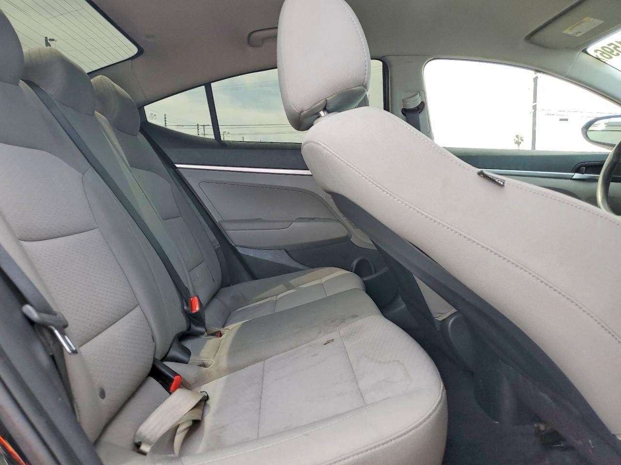 2019 HYUNDAI ELANTRA SE photo 19