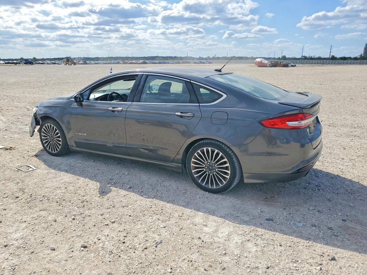 2018 FORD FUSION TITANIUM photo 3