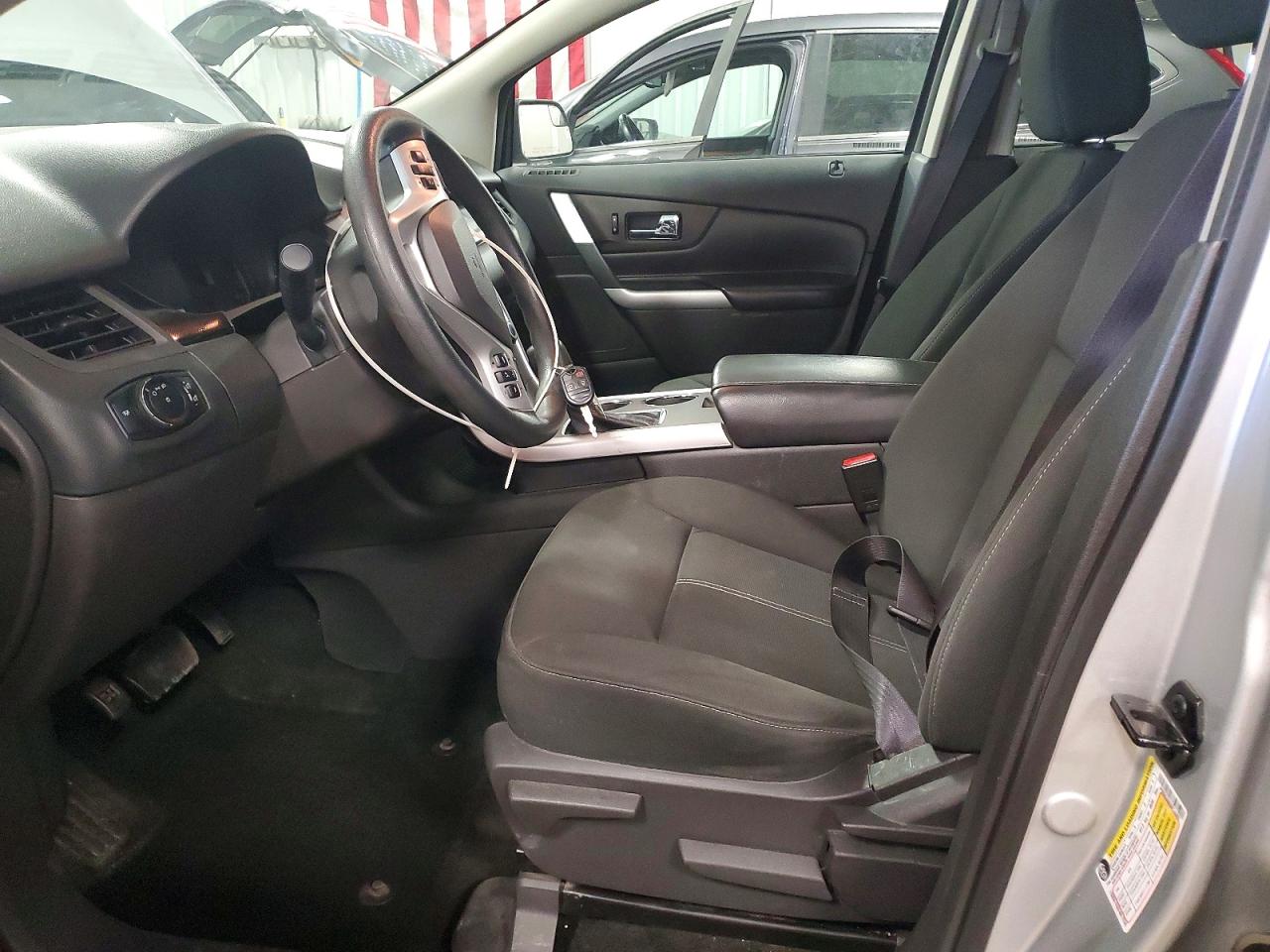 2013 FORD EDGE SE photo 19