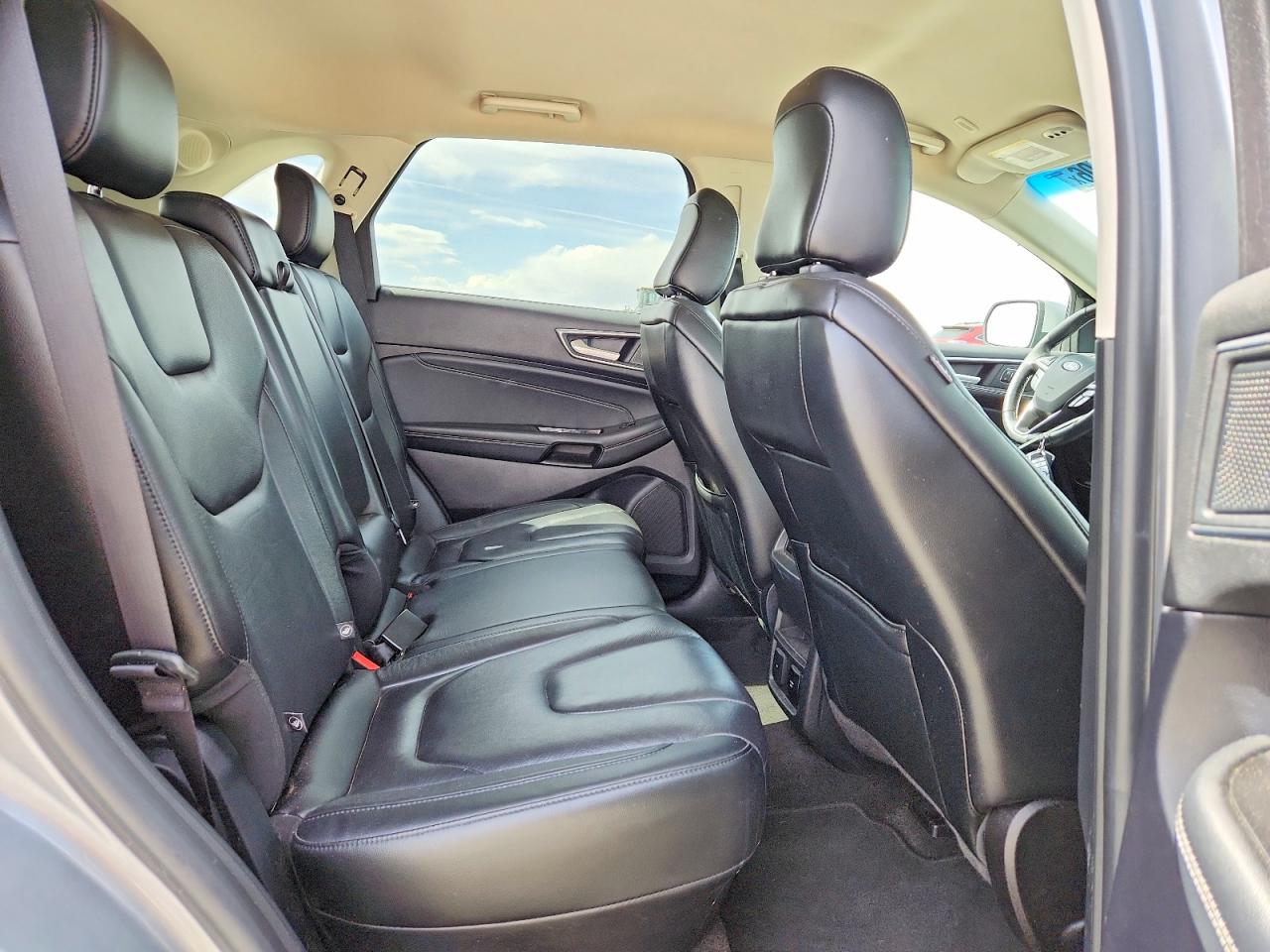 2020 FORD EDGE TITANIUM photo 11