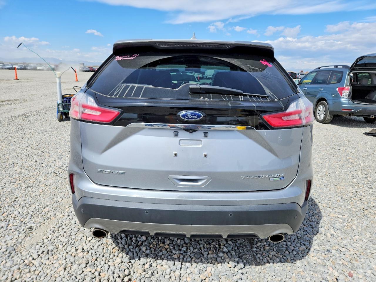 2020 FORD EDGE TITANIUM photo 6