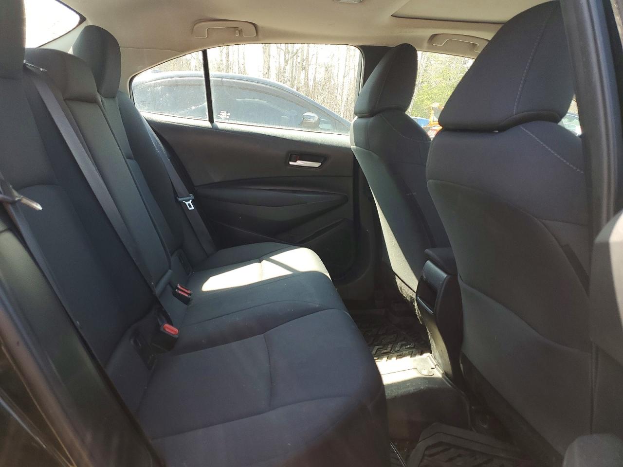 2021 TOYOTA COROLLA LE photo 19