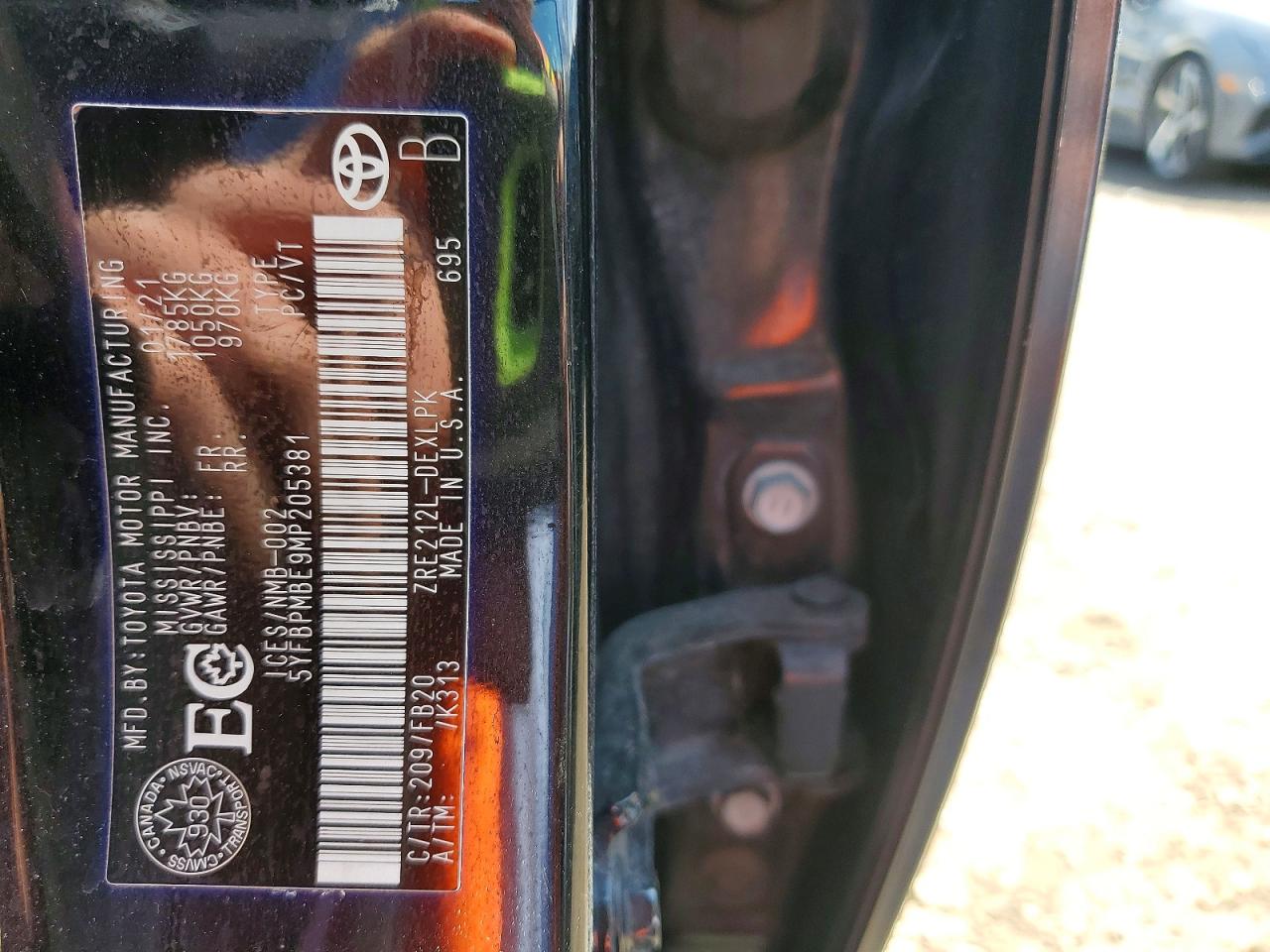 2021 TOYOTA COROLLA LE photo 25