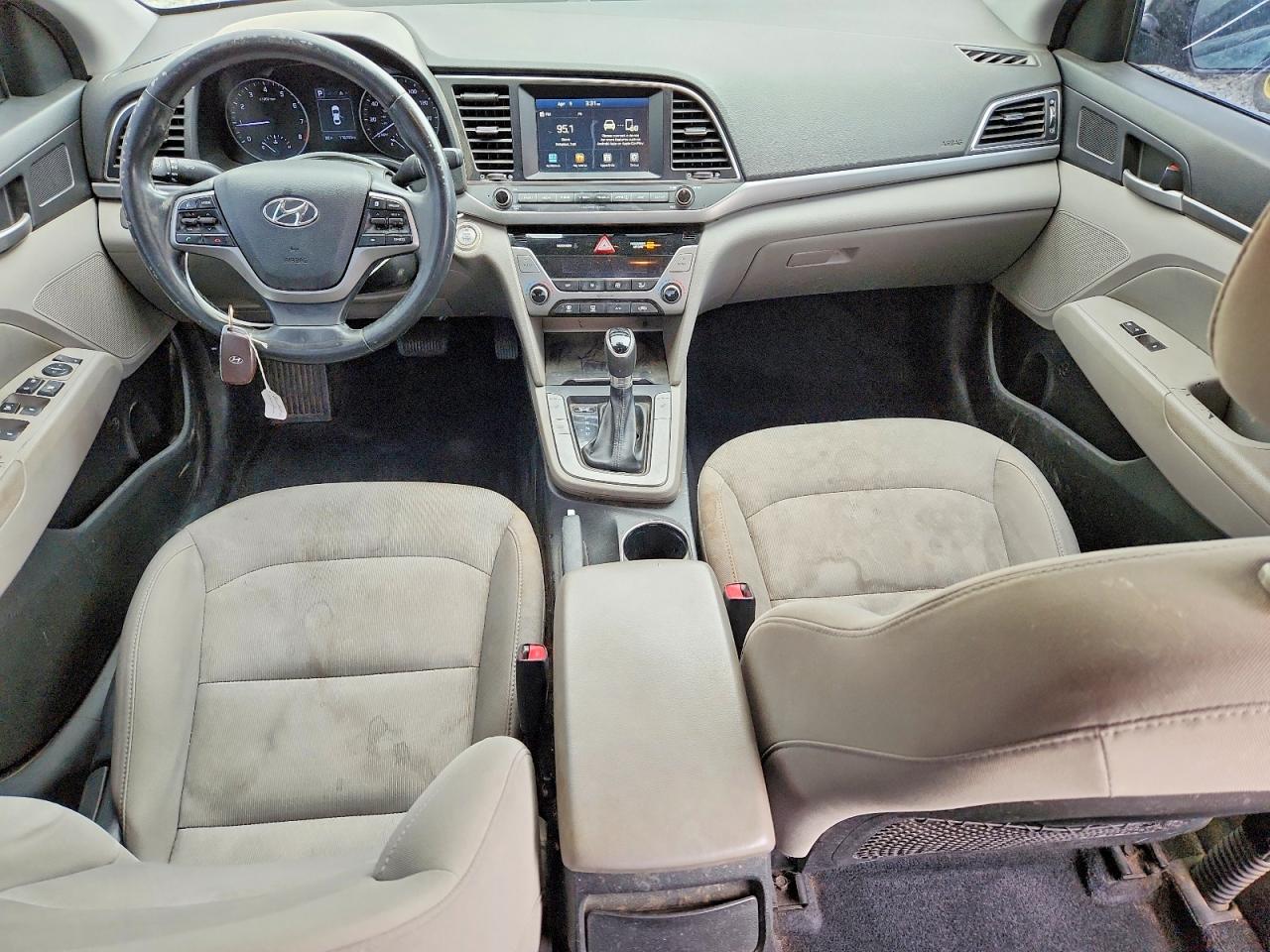 2018 HYUNDAI ELANTRA photo 15