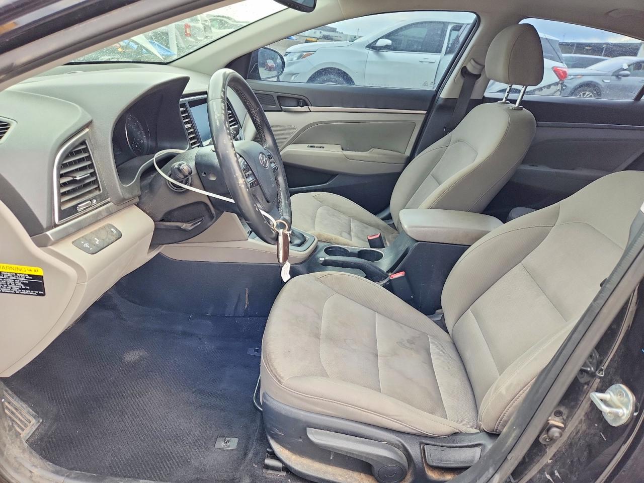 2018 HYUNDAI ELANTRA photo 13