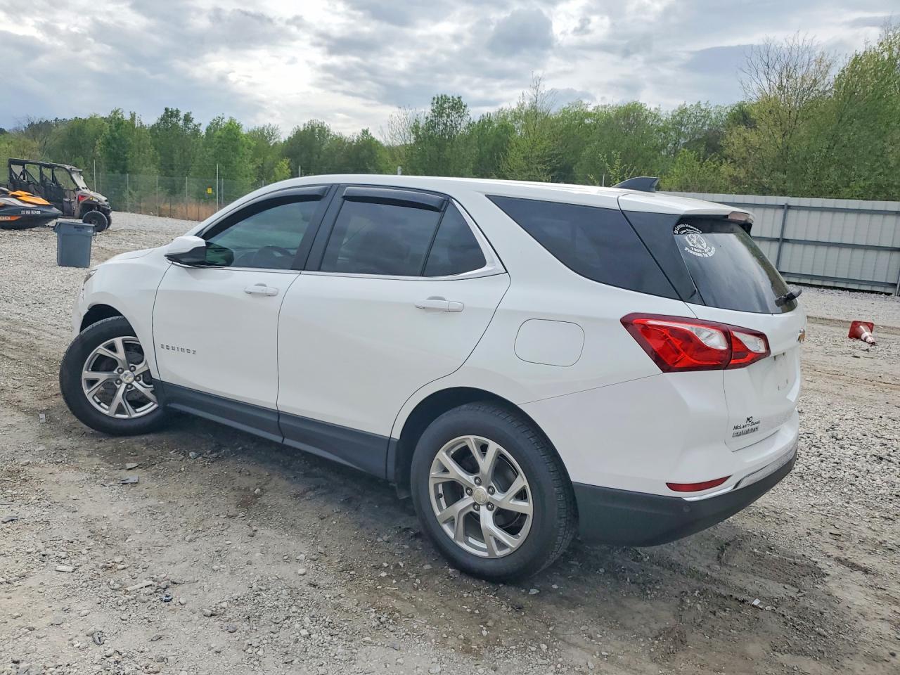 2021 CHEVROLET EQUINOX LT photo 3