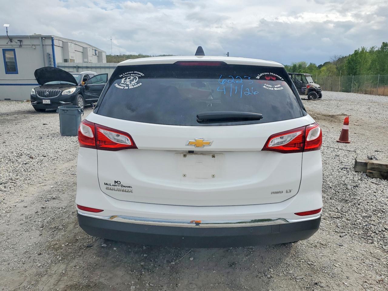 2021 CHEVROLET EQUINOX LT photo 11