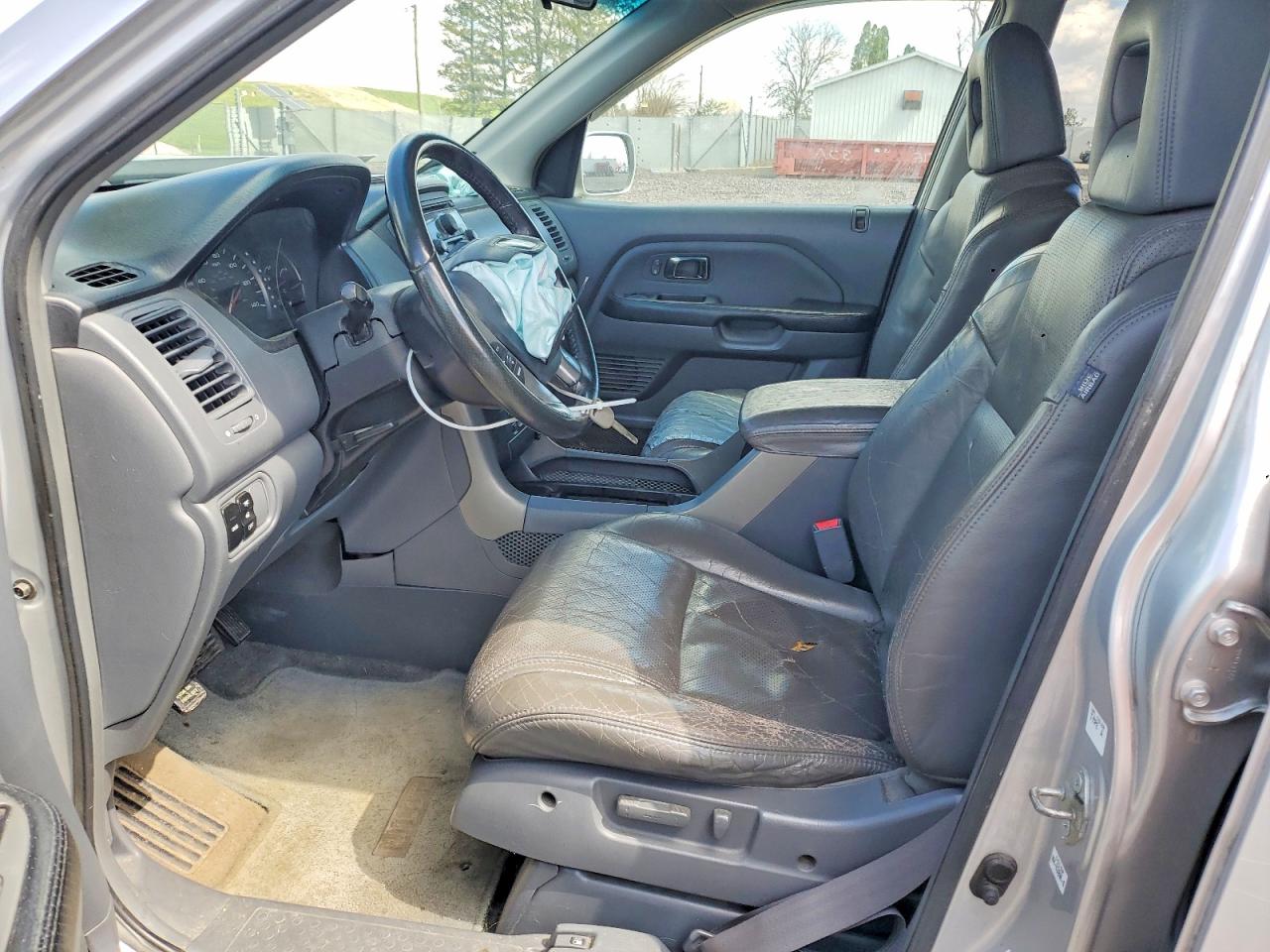 2004 HONDA PILOT EXL photo 19