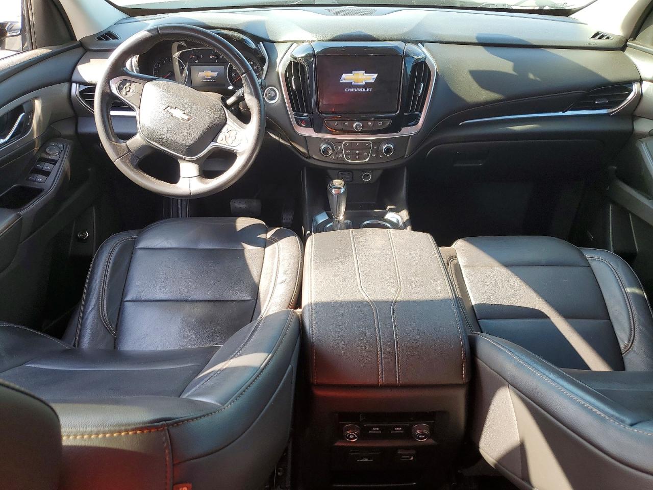 2020 CHEVROLET TRAVERSE LT photo 15
