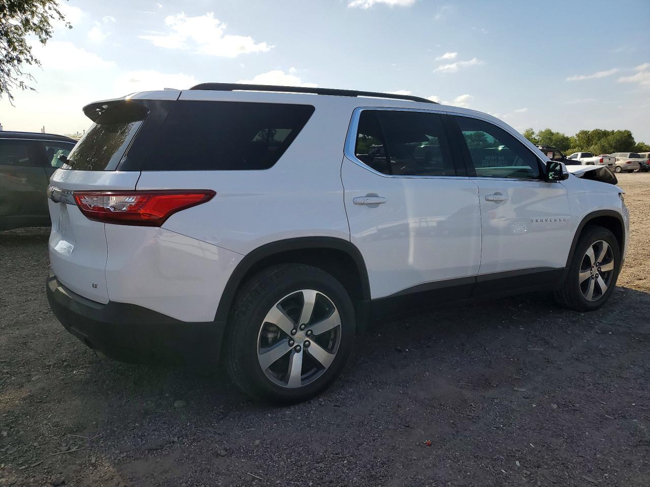 2020 CHEVROLET TRAVERSE LT photo 5