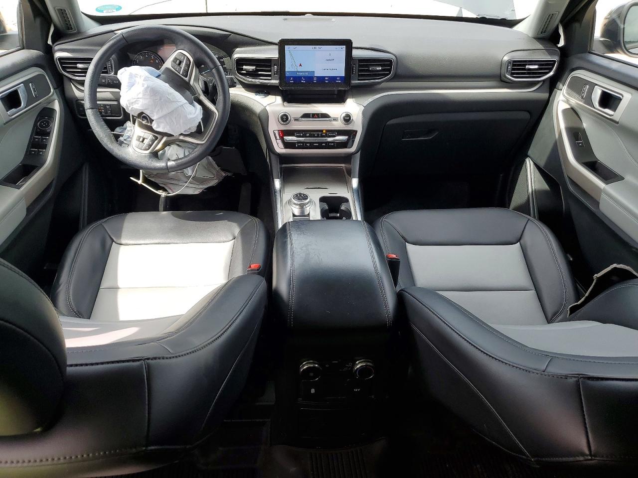 2023 FORD EXPLORER XLT photo 15