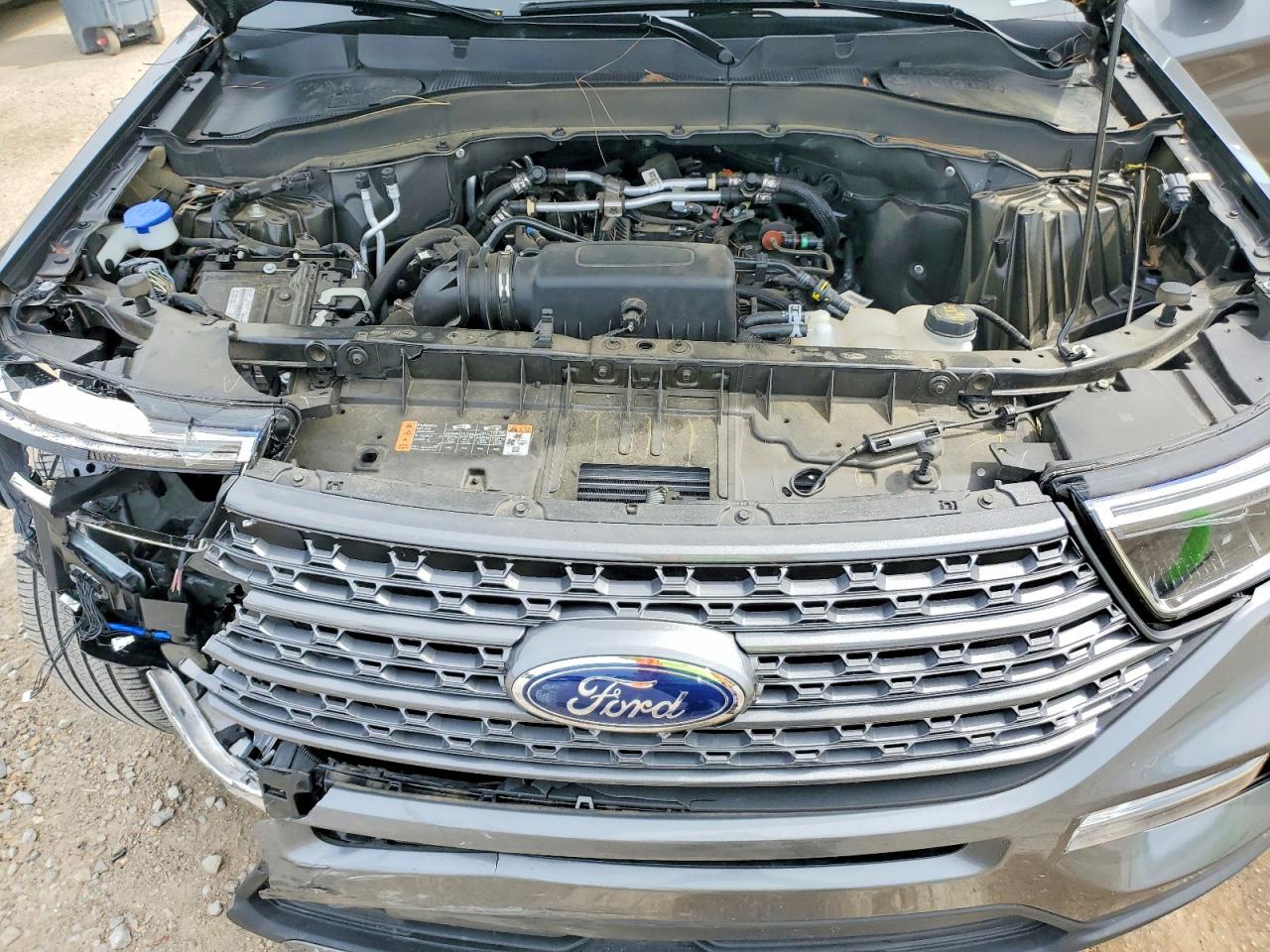 2023 FORD EXPLORER XLT photo 23