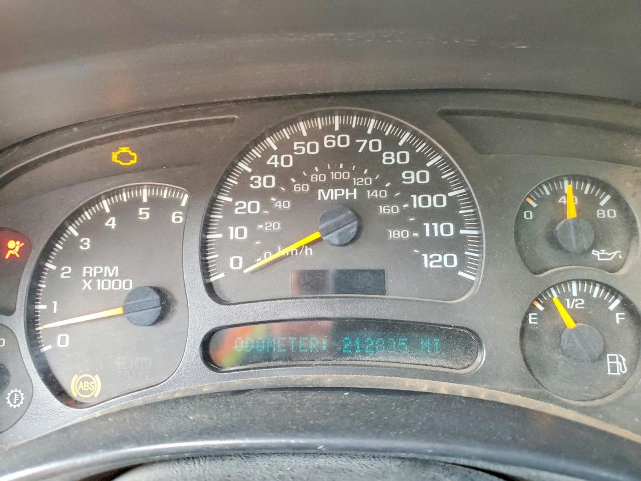 2004 CHEVROLET SILVERADO C2500 HEAVY DUTY photo 25