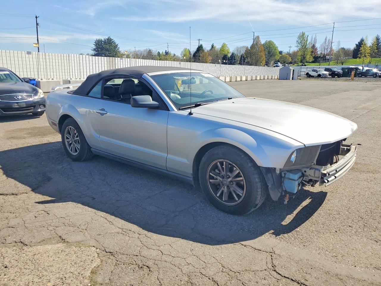 2005 FORD MUSTANG photo 7
