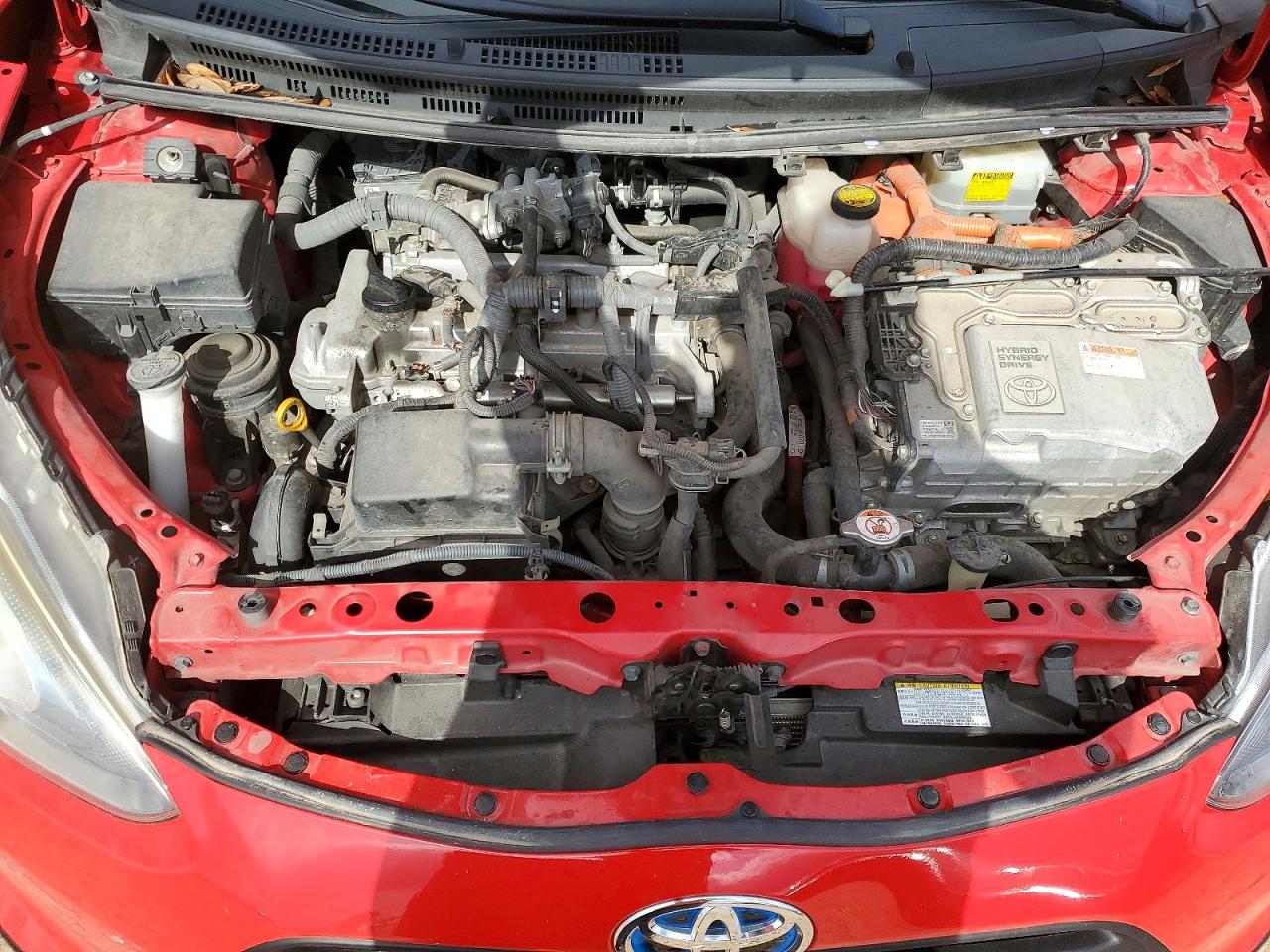 2017 TOYOTA PRIUS C THREE photo 31