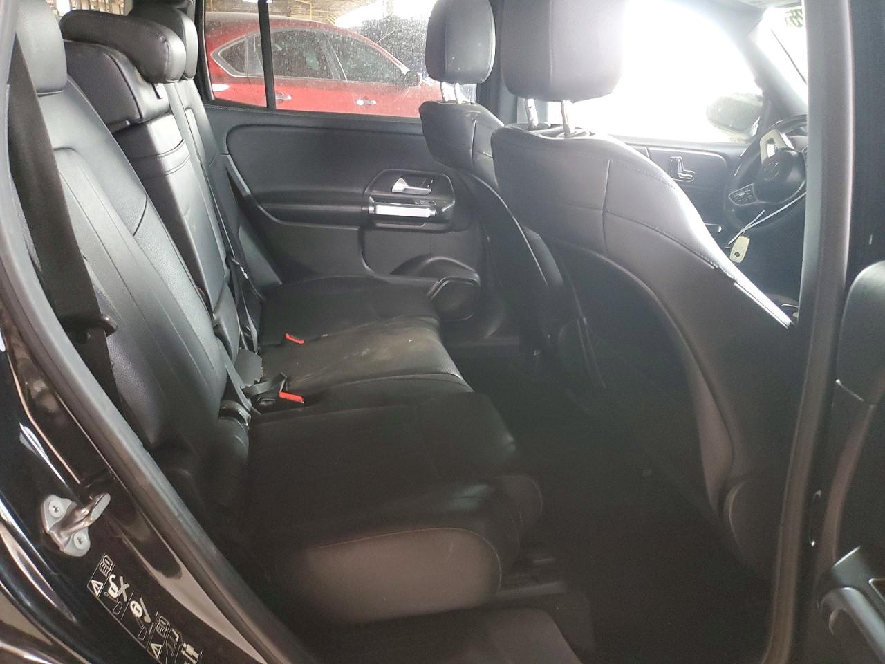 2021 MERCEDES-BENZ GLB 250 photo 19