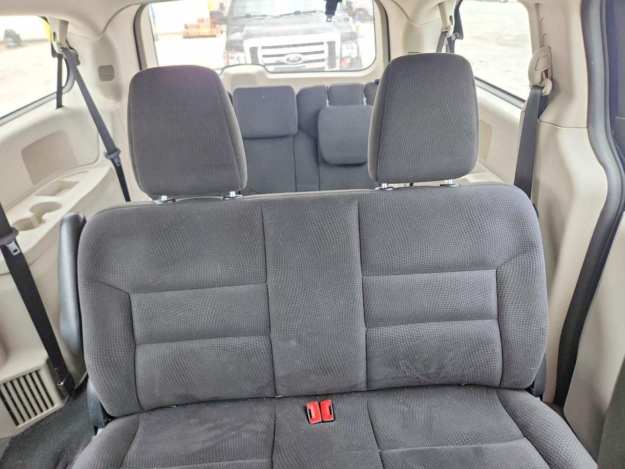 2015 DODGE GRAND CARAVAN SE photo 19