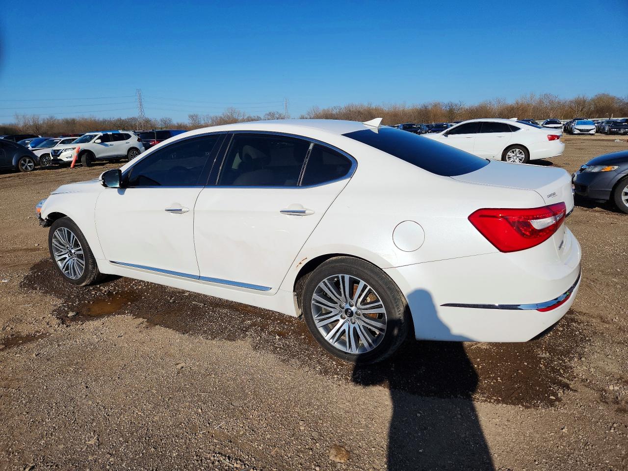 2016 KIA CADENZA BASE photo 3