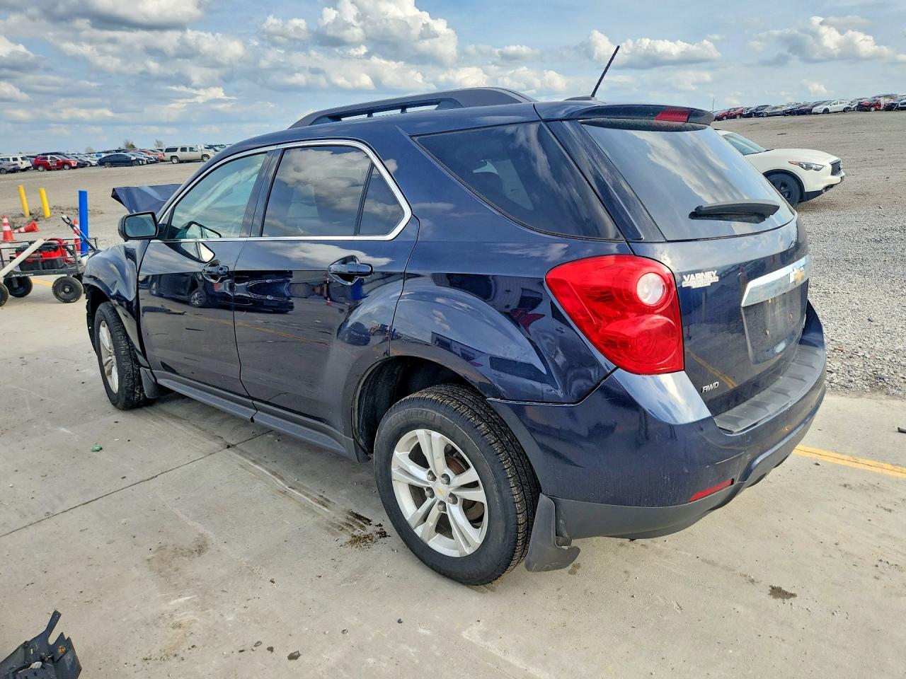 2015 CHEVROLET EQUINOX LT photo 3