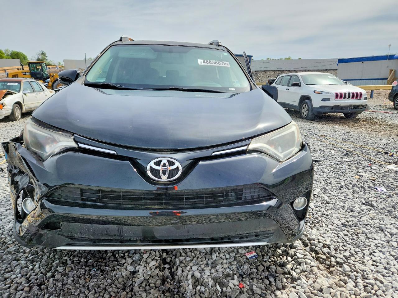 2016 TOYOTA RAV4 XLE photo 9