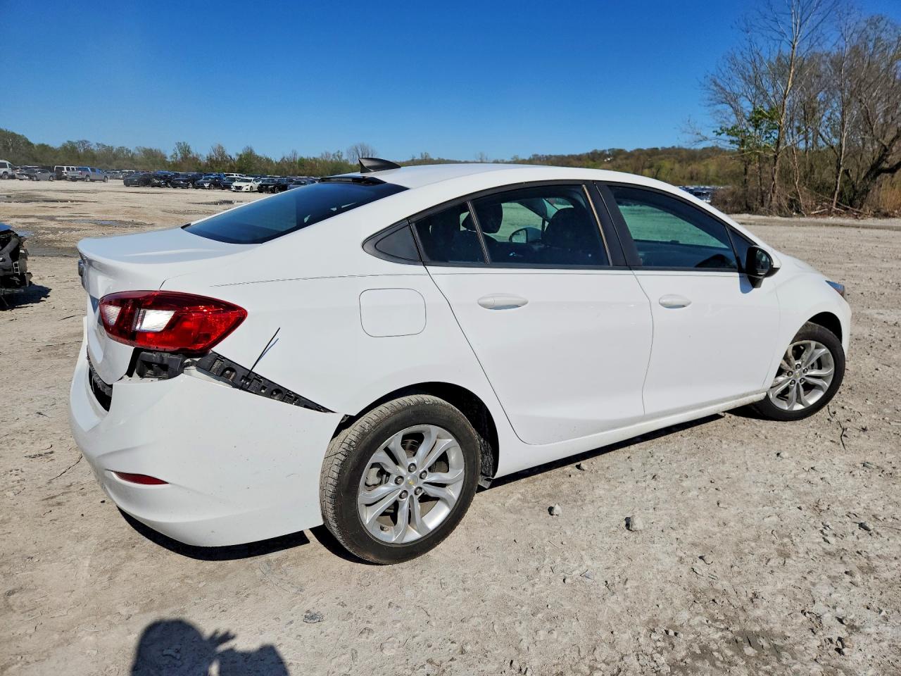 2019 CHEVROLET CRUZE LS photo 3