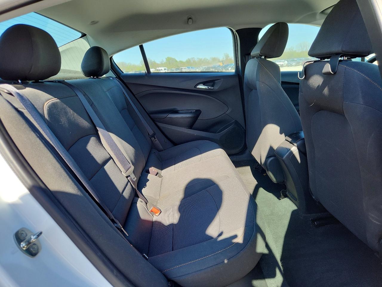 2019 CHEVROLET CRUZE LS photo 10