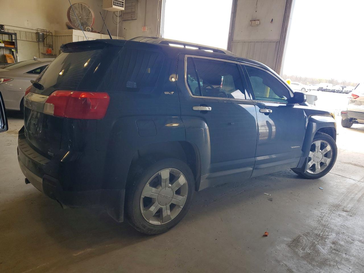 2011 GMC TERRAIN SLT photo 7