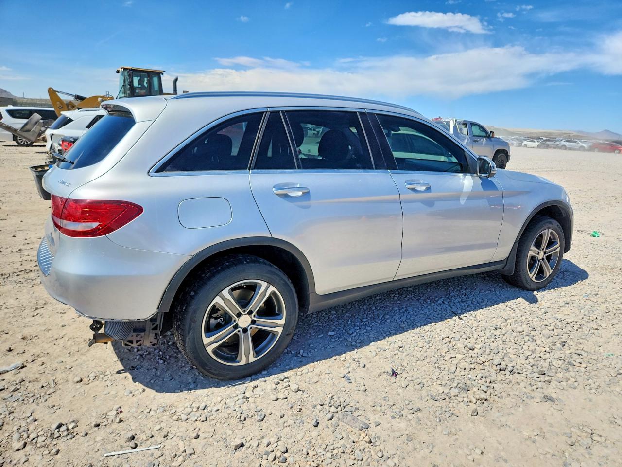 2016 MERCEDES-BENZ GLC 300 4MATIC photo 5