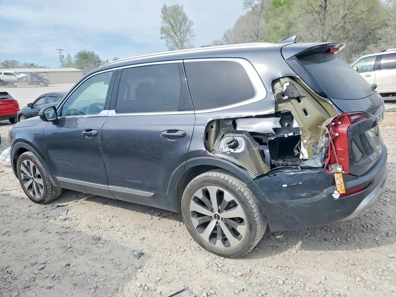 2021 KIA TELLURIDE EX photo 3