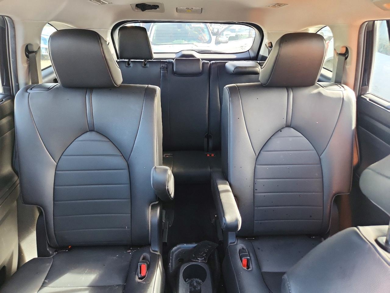 2020 TOYOTA HIGHLANDER XLE photo 10