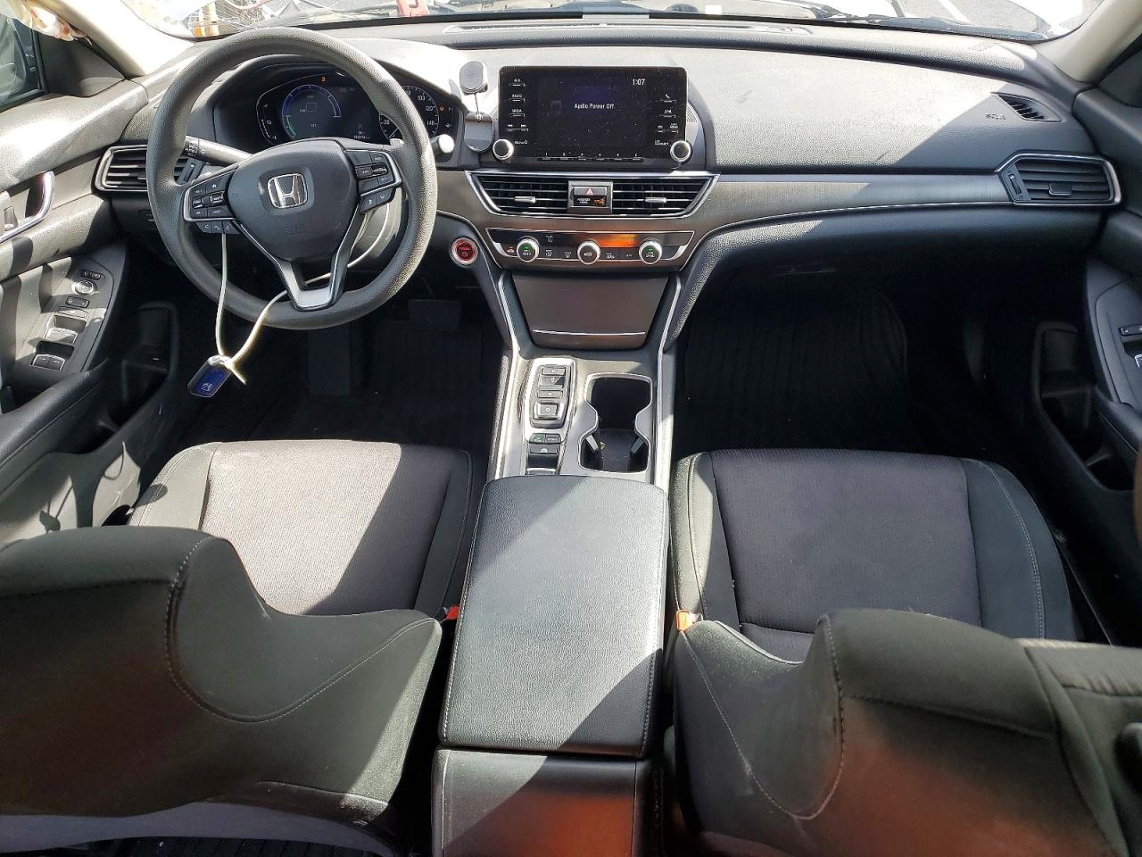 2018 HONDA ACCORD HYBRID photo 15