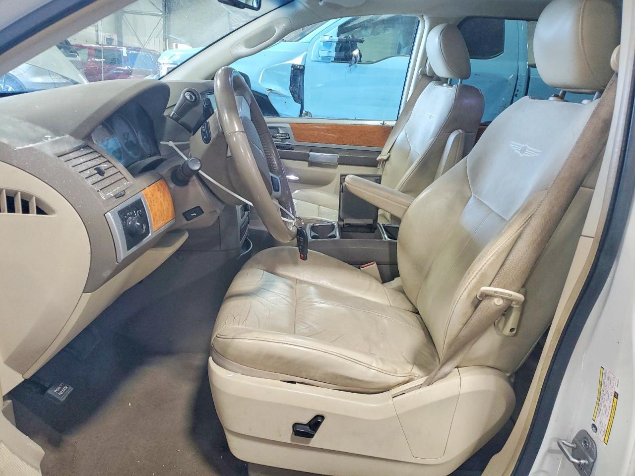 2008 CHRYSLER TOWN & COUNTRY LIMITED photo 19