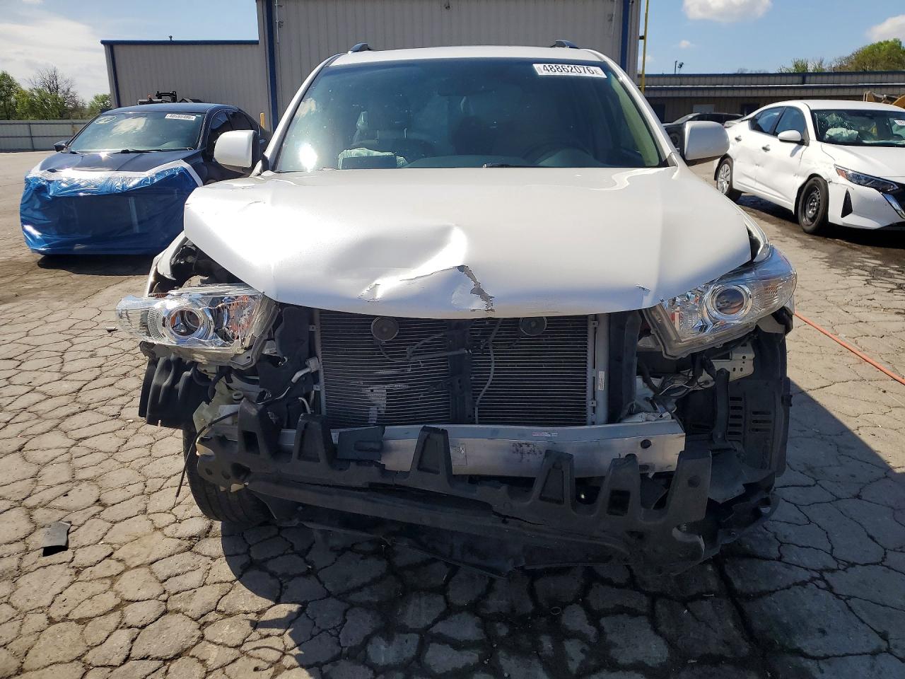 2013 TOYOTA HIGHLANDER SE photo 5