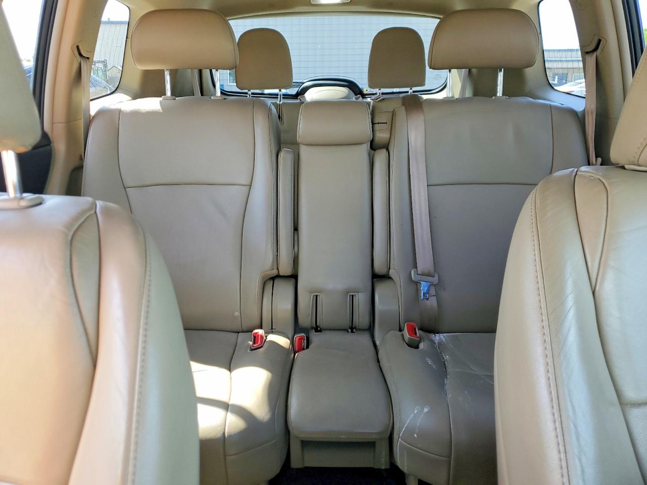 2013 TOYOTA HIGHLANDER SE photo 10