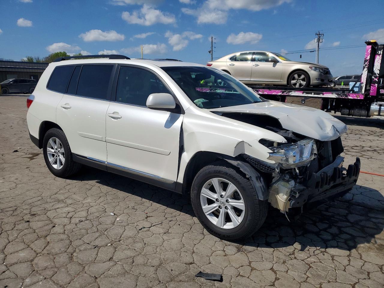 2013 TOYOTA HIGHLANDER SE photo 4