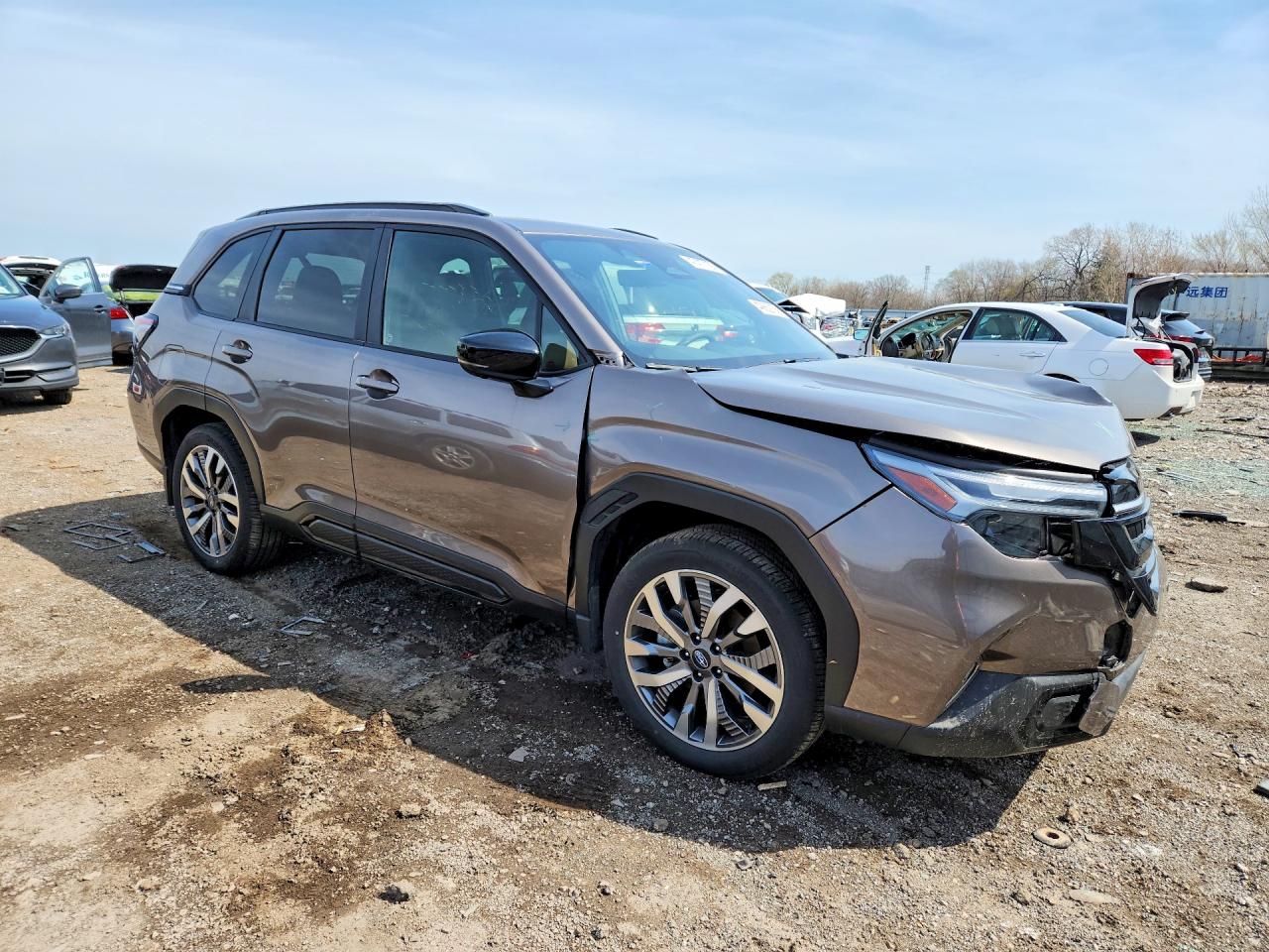 2025 SUBARU FORESTER TOURING photo 7