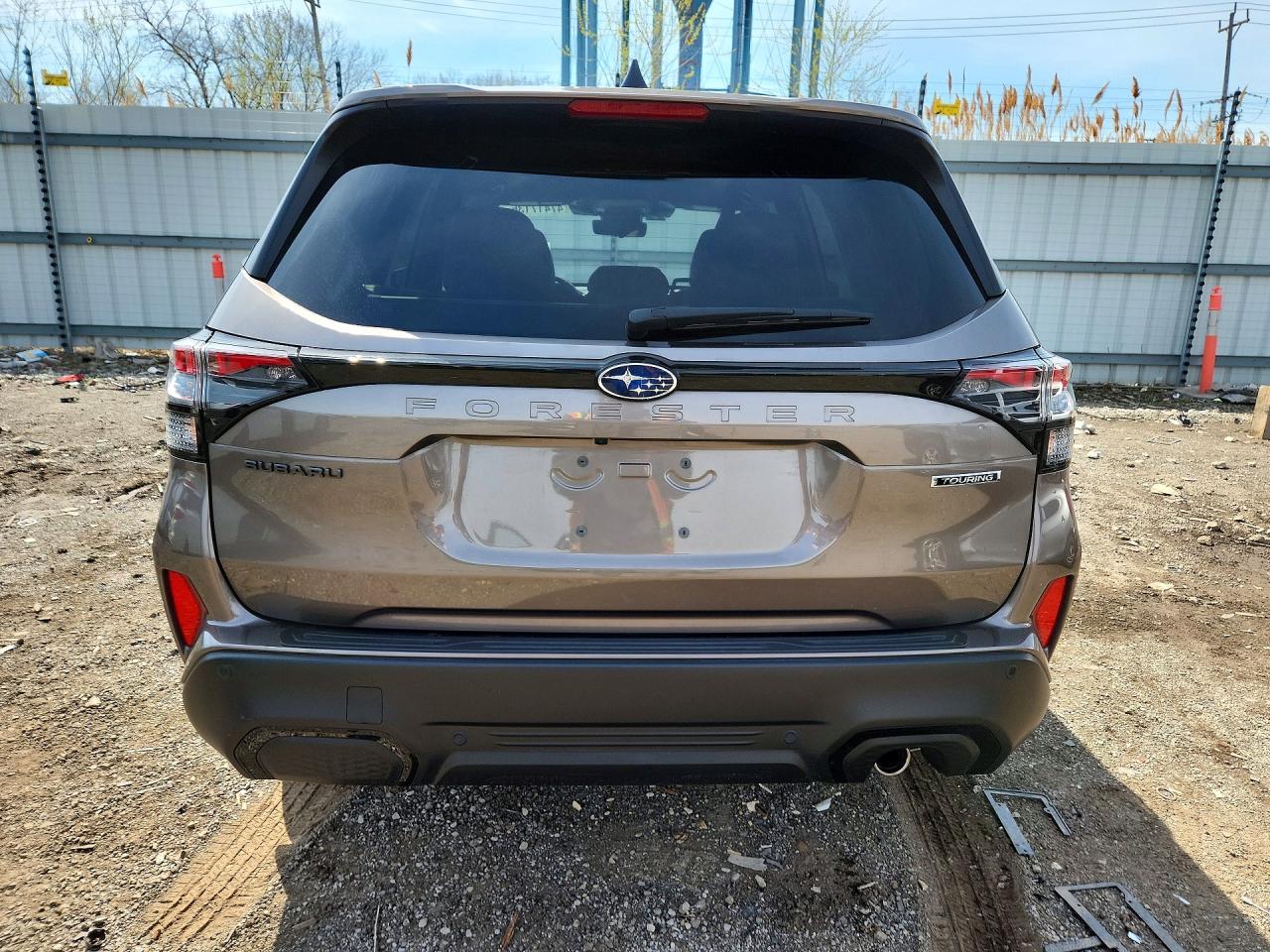 2025 SUBARU FORESTER TOURING photo 11