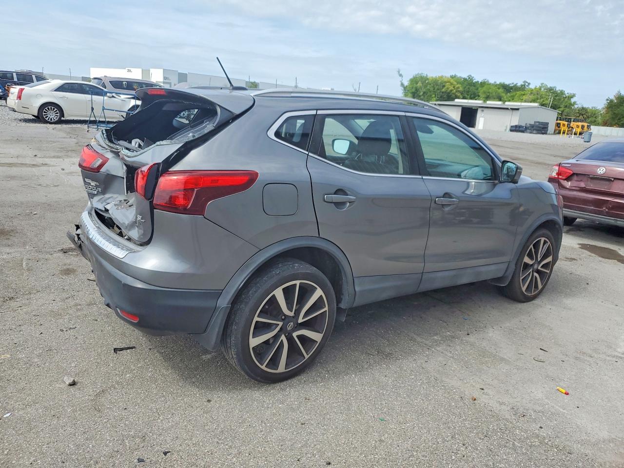2018 NISSAN ROGUE SPORT SL photo 7
