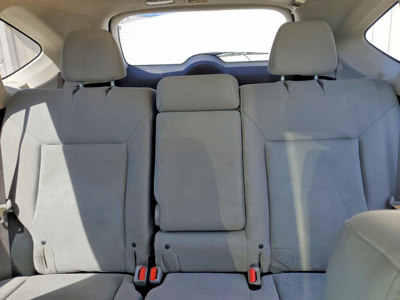 2015 HONDA CR-V LX photo 19